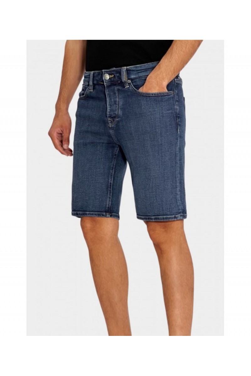 MAN Bermuda shorts