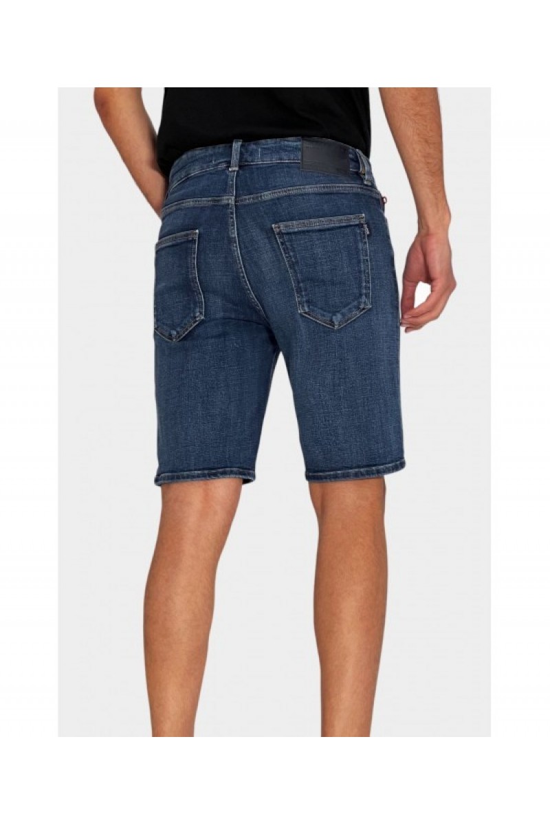 MAN Bermuda shorts